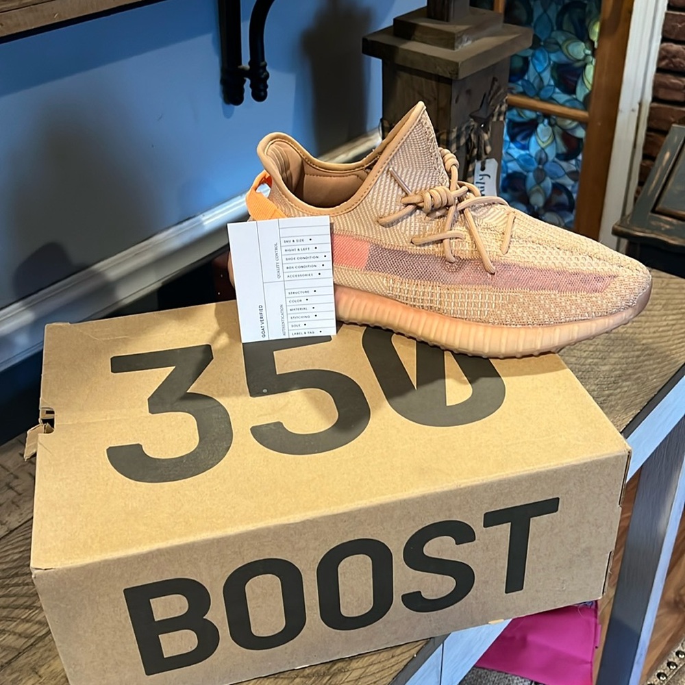 Yeezy men’s sneaker
